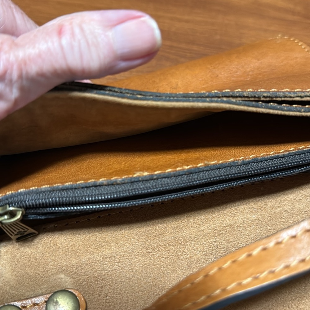 Patricia Nash cross body bag - Picture 3 of 4